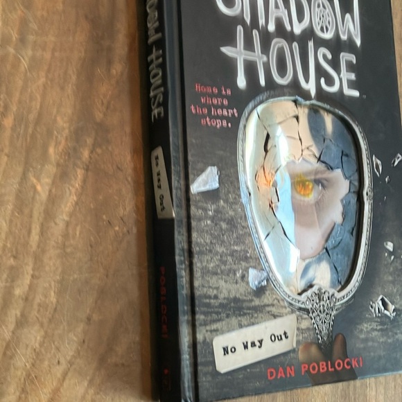 Book: Shadow House: No Way Out Book by Dan Poblocki - Picture 8 of 9